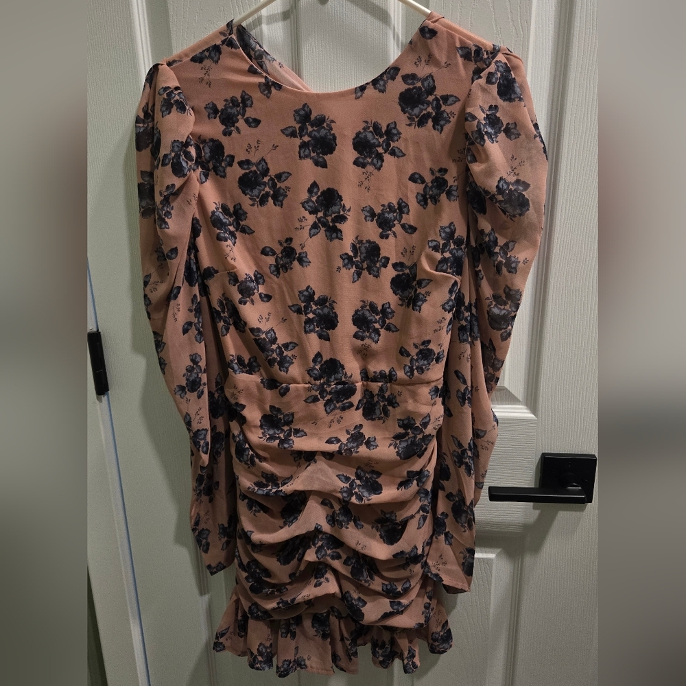 Nasty Gal Open Back Chiffon Dress Size US8